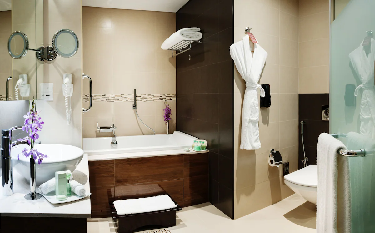 سرویس بهداشتی و حمام هتل کارلتون داونتاون